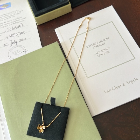 Van Cleef & Arpels mini frivole Necklace 18 K - Picture 6 of 11